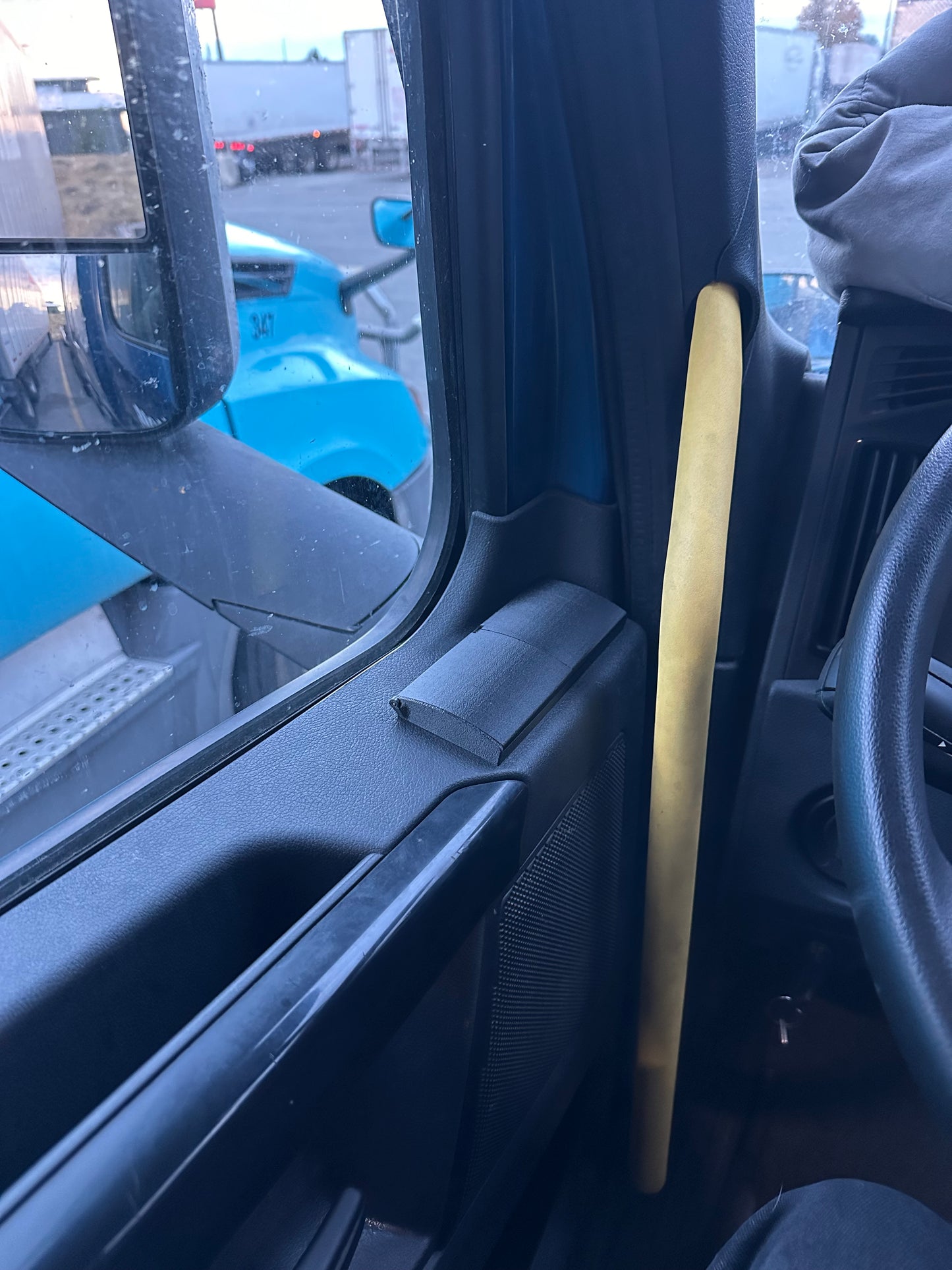 Freightliner Cascadia FULL Switch Mate
