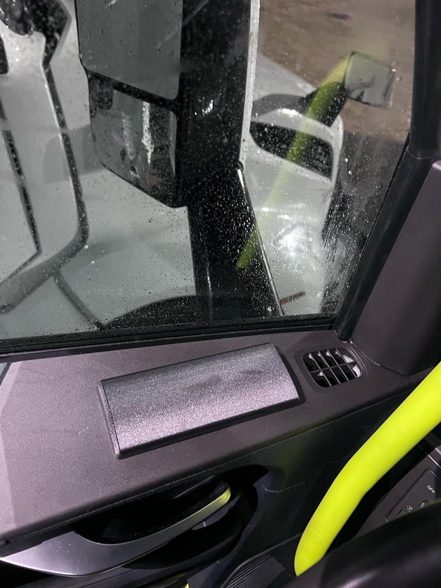 2025 Volvo VNL Full Switch Mate