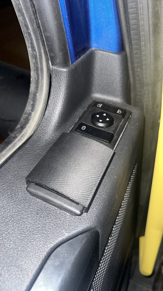 Freightliner Cascadia HALF Switch Mate
