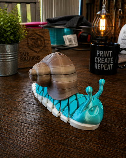 Flexi Snail Keychain
