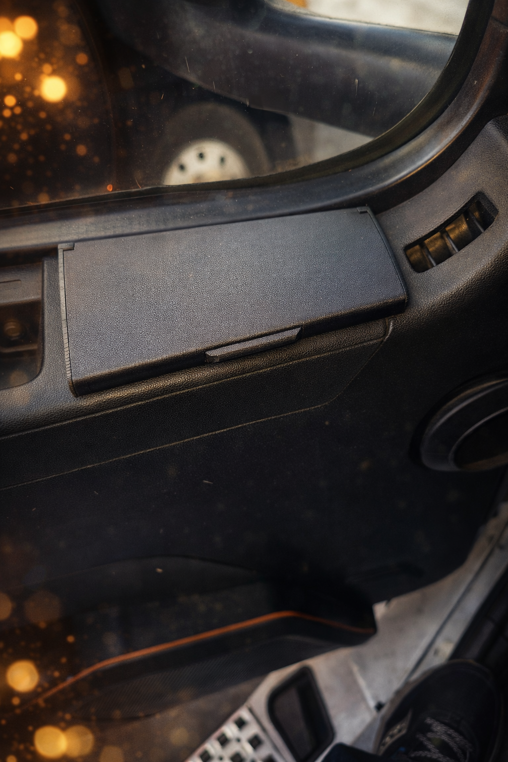 Volvo VNL SwitchMate (GEN 2) 2012-2025